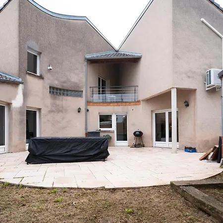 Ferienhaus Le Chateau Jeannot *